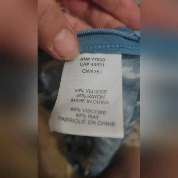 CHASER Ikat Printed Boho Cropped Cami Top In Blue/white. Size XS - Picture 3 of 10